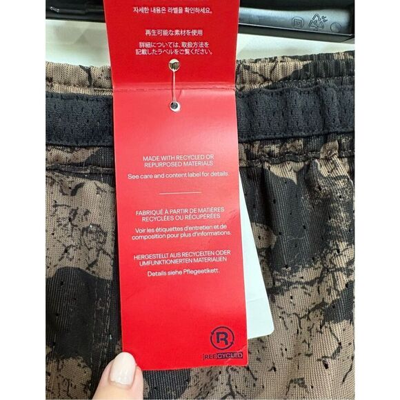 REEBOK - NWT - Men's Size 2XL Casual Hoopwear Transition Basketball Shorts - Picture 12 of 15